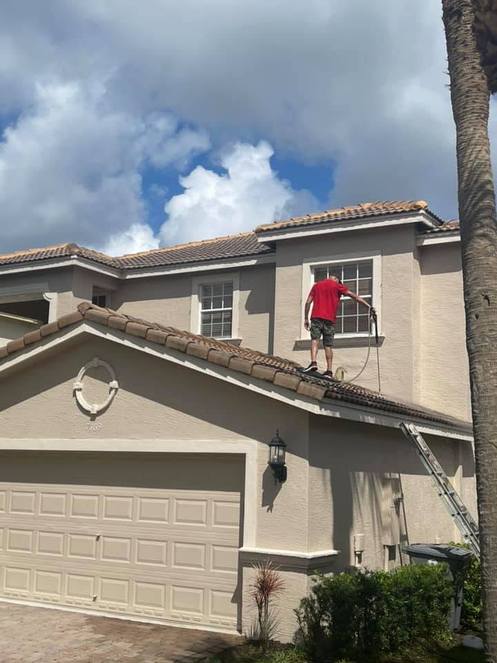 Commercial storefront and sidewalk pressure washing in West Palm Beach