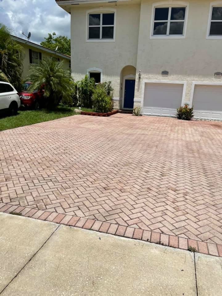 Barrel-tile roof soft wash in Mirasol